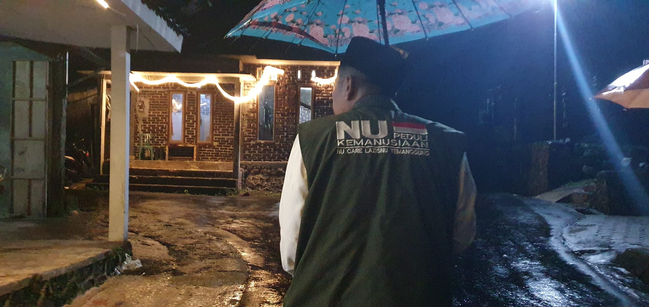 MERAJUT SOLIDARITAS MEMBANGUN HARAPAN